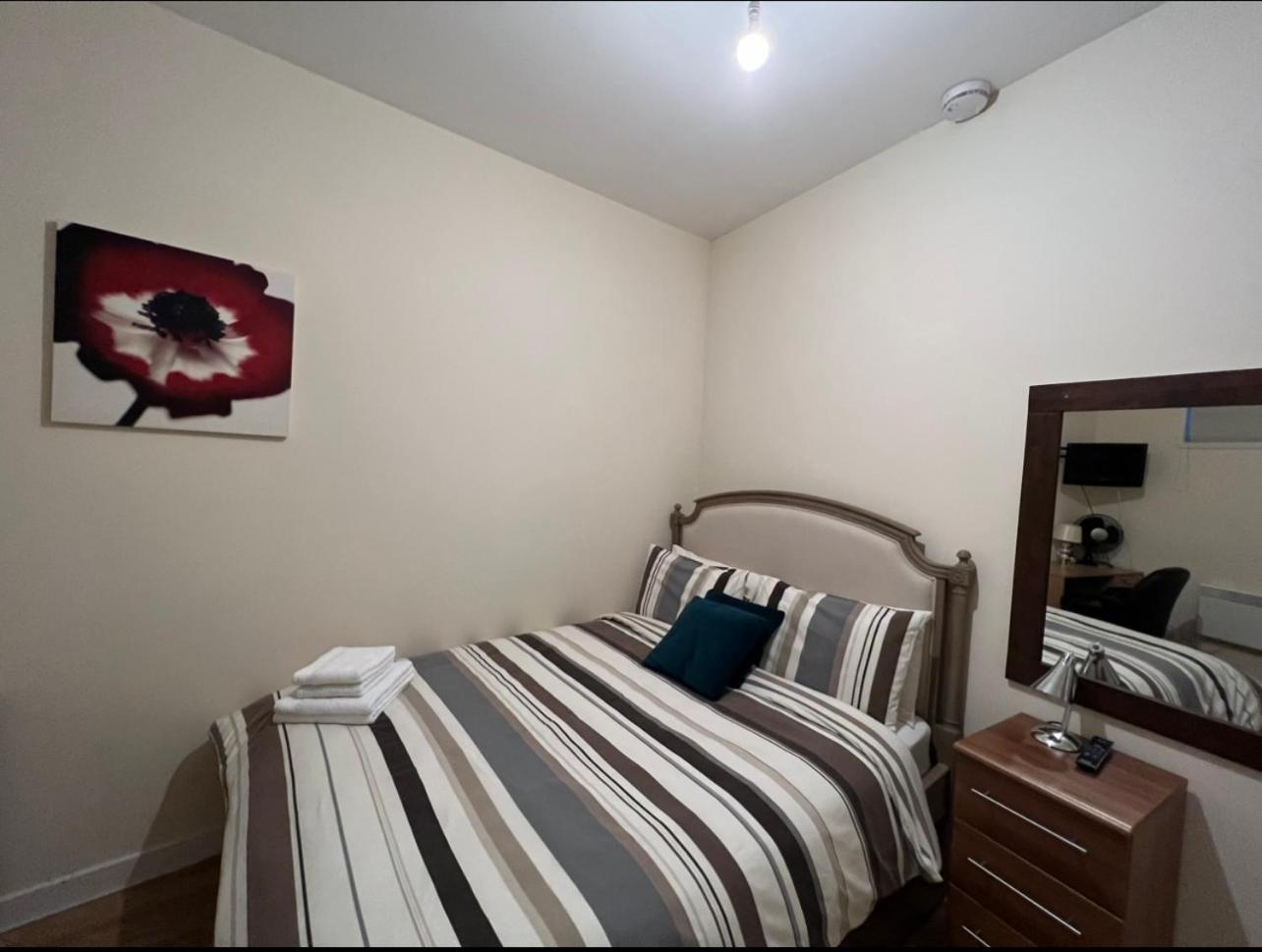 Aberdeen Stay Central 2 Beds Apartment Buitenkant foto